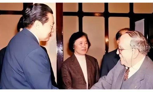 新生儿抽搐正常吗-刚出生的婴儿抽搐是缺钙吗-专业新生儿抽搐正常吗平台-新生儿抽搐能完全恢复正常吗